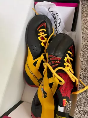 La Sportiva Genius Climbing Shoe NWOT 38.5 $219 New • $115