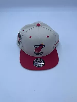 Mitchell&Ness Miami Heat Cream/Red 2012 NBA Champions Hardwood  7 3/4 Fitted Hat • $24.49