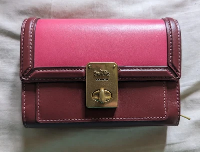 £70 • Buy Coach Hutton Colour Block Purse