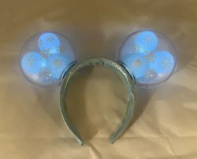 Disney Park Mickey Mouse Balloons Holiday Snowflake Light Up Ears Headband  • $13.99