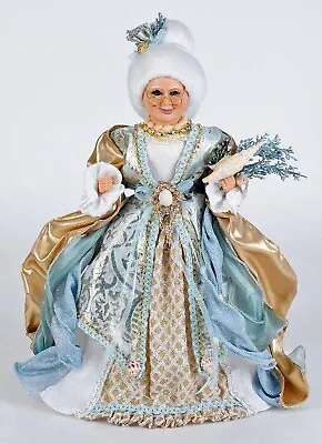 Mrs Claus Figurine With Seashell And Sea Oats • $85