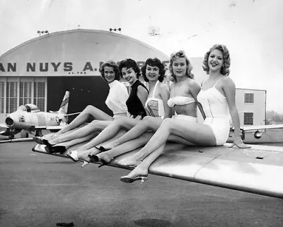 Vintage Wing Girls Photo 1802b Oddleys Strange & Bizarre • $7.77