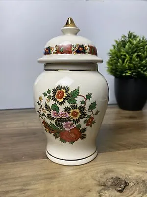 Vintage  Sadler  England Porcelain Floral Urn Vase • £4.50