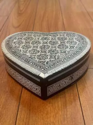 Vintage Mother Of Pearl Inlaid Marquetry Mosaic Jewelry Trinket Box Heart Shape • $14.99