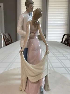 $300 • Buy Lladro  Happy Anniversary  Figurine #6475 Dancing Couple W/original Box 