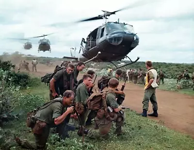 Color Vietnam War  Photo US Soldiers In Vietnam UH-1 Huey Helicopter  US177 • $6.99