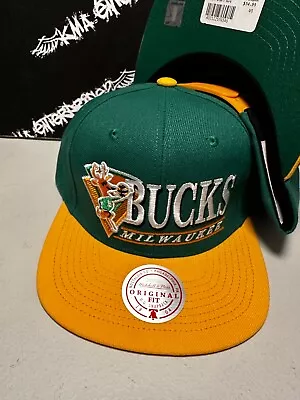 NWT Mitchell & Ness Milwaukee Bucks RETRO Logo Green Yellow Snapback Hat NEW • $24.95