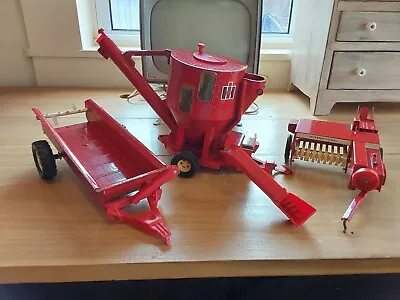 Vintage Ertl International IH Feed Mixer Spreader Hay Baler 1:16 Scale Farm • $84.99