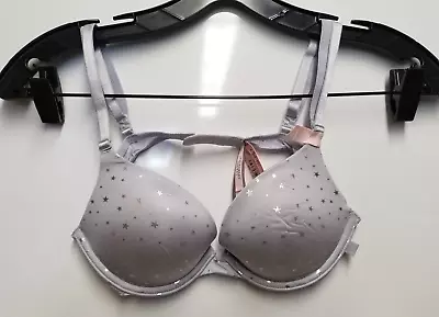 Victoria's Secret 11222136 Sexy Tee Smooth Push-Up Bra Sz 34A Silver Stars 64KK • $27.99