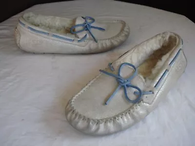 UGG Dakota  I Do  S/N 1003546 Moccasin Slip On Silver/Blue Women’s Size 9 • $29.98