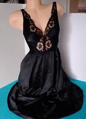 Vintage OLGA Body Silk 91187 Black Nightgown Nylon Lacey Bodice Wide Sweep Large • $85