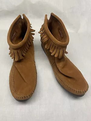 Minnetonka Women’s Brown Leather Moccasin Ankle Booties Rear Zip Size 7 • £16.40
