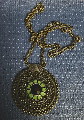 Brass Tone Circle Medallion Rhinestone Center Hearts Necklace • $10