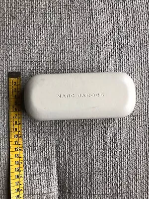 Marc Jacobs Eye Glasses Case White Hard Clamshell Eye Storage • $8.98