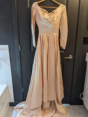 Vintage 1960 Wedding Dress Women Classic Style Champagne Satin  • $150