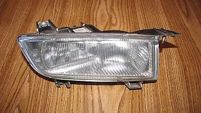  Saab 9-5 Fog Light Rh 2002-2005 Oem Passenger • $49.99