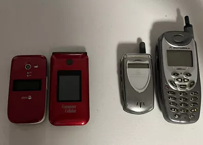 Lot Of 4 Flip Phones Motorola And Consumer Celluar • $15