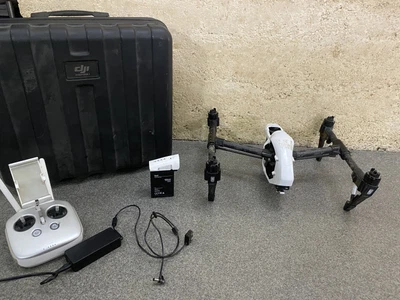 $899 • Buy DJI Inspire 1 PRO V2 Professional Drone 4K Battery + Case Quadcopter NO CAMERA