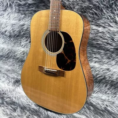 Martin D-18 2006 Acoustic Guitar • $1921
