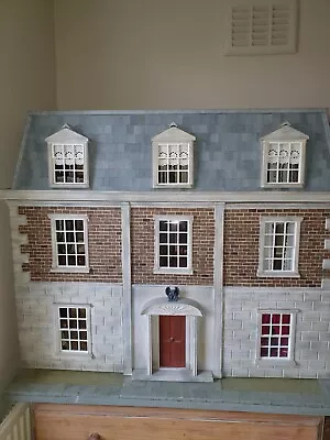 Traditional Dolls House • £150