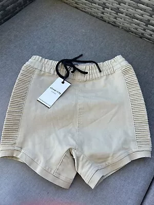 Adam & Yve Shorts Size 5 • $20