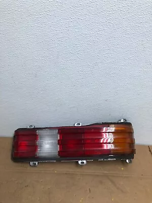 1977 - 1985 Mercedes W123 Right Passenger Side Tail Light 4782L DG • $56.92