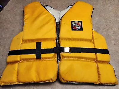 Vintage STEARNS Life Jacket Preserver Yellow Adult Small USA CLEAN SSV-75 • $37.96