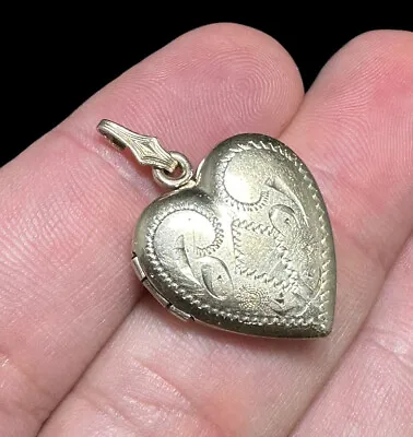 Vintage 10K Gold Filled On Sterling Flower Heart Etched Heart Shaped Locket • $40.50