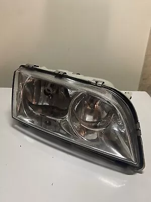 00 -03 Volvo S40 Front Right Passenger Side Headlight Lamp Light Lighting Oem • $80