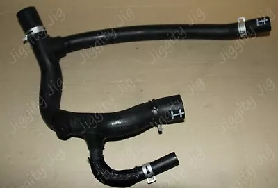 PEH101080 Top Radiator Hose Fit Land Rover Discovery 2 TD5 • $70