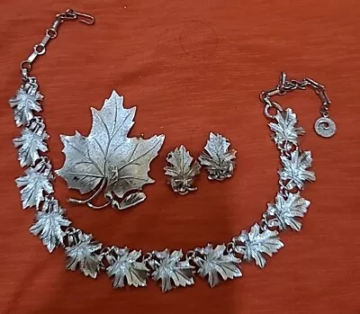 Vintage Lisner Maple Leaf Faux Pearl Necklace Earrings And Brooch Silver Tone • $20.99