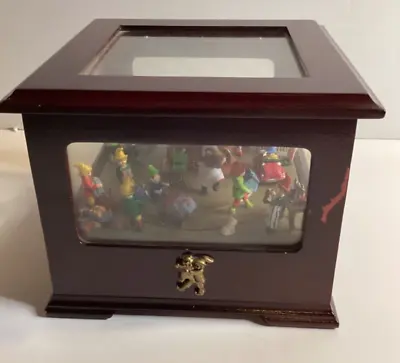 Mr Christmas 14883 Wind Up Animated Music Box   We Wish You..  READ BELOW • $20.24