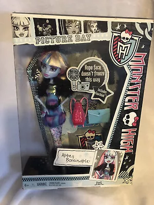 (damaged Box) Monster High G1 Abbey Bominable Picture Day Doll (nrfb Nib) • $32