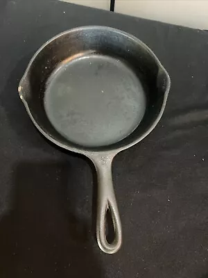 Vintage Wagner Ware Sidney O Cast Iron #8 Skillet #10-8 Inch. No Wobble. • $25