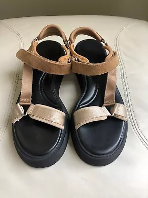 Zara Strappy Sandals Size: EUR 40 • $22