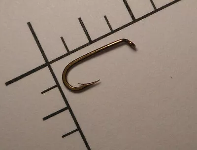 100 MUSTAD #14 DRY Fly Tying Hooks Kendal Round TD TAPERED EYE RUSTPROOF 3984 H • $12.49