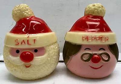 Vintage 1976 Mr And Mrs Claus Plastic Salt And Pepper Shakers • $13.99