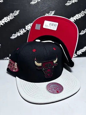NEW Mitchell & Ness Chicago Bulls 1998 NBA FINALS Red Logo Black Snapback Hat • $29.95