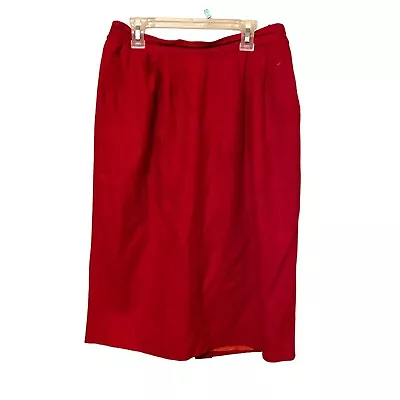 Women’s Vintage George Georgiou Red Skirt 100% Silk Size 10 • $28.99