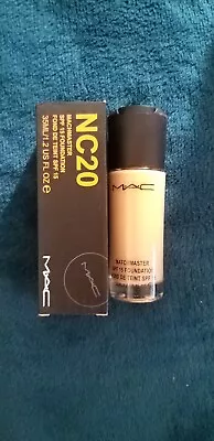 Mac Foundation NC20 • £30