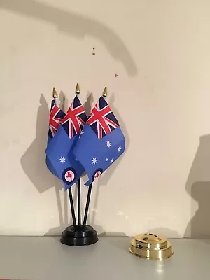 AUSTRALIAN RAF ENSIGN TABLE FLAG SET Of 3 Flags And Base • £7.99