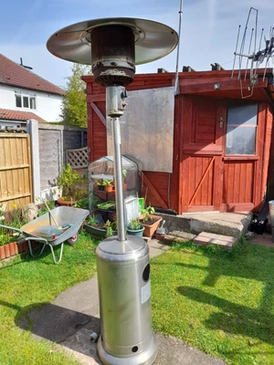 £40 • Buy Patio Heater Gas. PICK-UP In LEEDS.  A Full Bottle Is Available At Extra Cost.