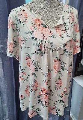 Emery Rose Cream Floral 2XL V Neck Tunic Peplum Swing Top Short Sleeve Approx 22 • £5.95