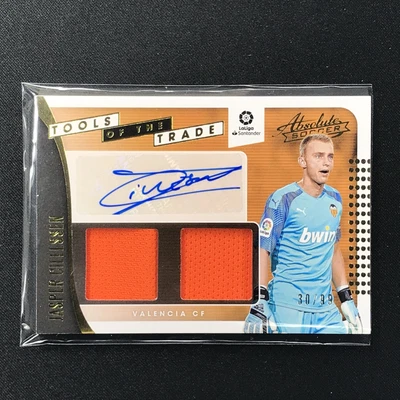 $39.99 • Buy 2019-20 Chronicles Soccer JASPER CILLESSEN Tools Of The Trade Patch Auto 30/99