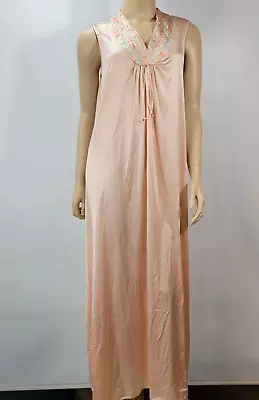 Vanity Fair Peach Babydoll Nightgown Lingerie Pajamas Sz Small Vintage Women's • $15.81