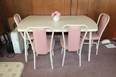 Vtg Dinette Set Douglas Furniture 4 Pink & White Vinyl Chair Coordinating Table • $547.76