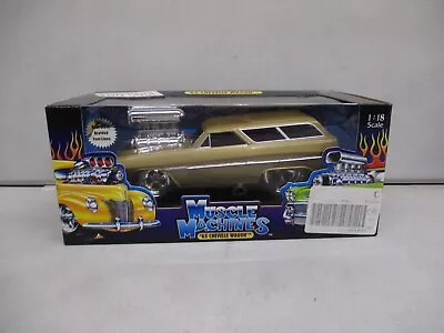 Muscle Machines 1965 Chevelle Wagon 1/18 Gold Lot 5 • $15.50