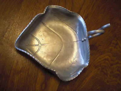 Vintage Hammered Aluminum Leaf Dish BW Buenilum Looped Handle Tray Silver Color • $5.99