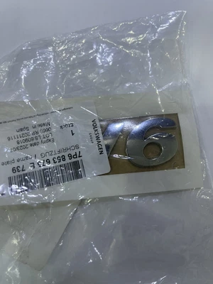 £34.50 • Buy Genuine VW TOUAREG 2011 - V6 Rear Sign Badge 7P6853675E 739