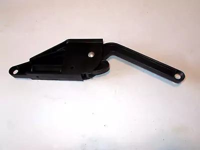 Yakima Skybox Cargo Carrier Roof Rack Box Replacement Lid Hinge • $9